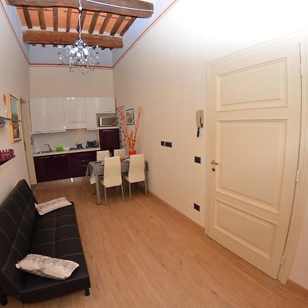 Aida Apartment ลุคคา ภายนอก รูปภาพ
